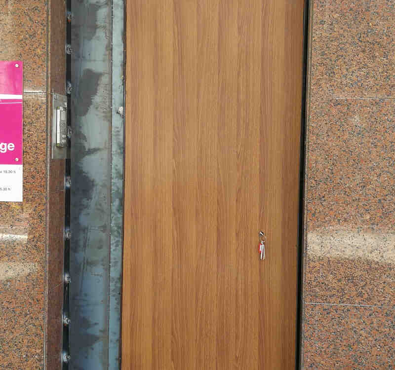 IMG 20190411 124753 800x750 - Puertas Antiokupas